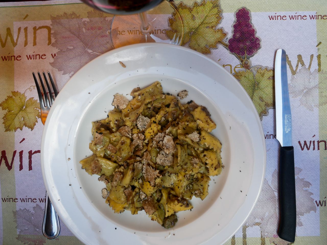 P1060848 Visiter Barolo: DiVin cafe